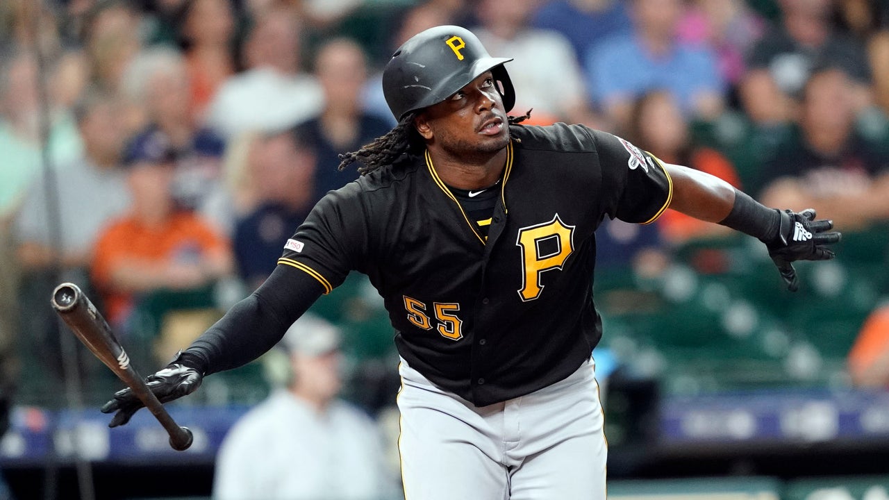 Bell, Dickerson lead Pirates to 14-2 rout of Astros